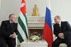 Putin’den Abhazya’ya Destek