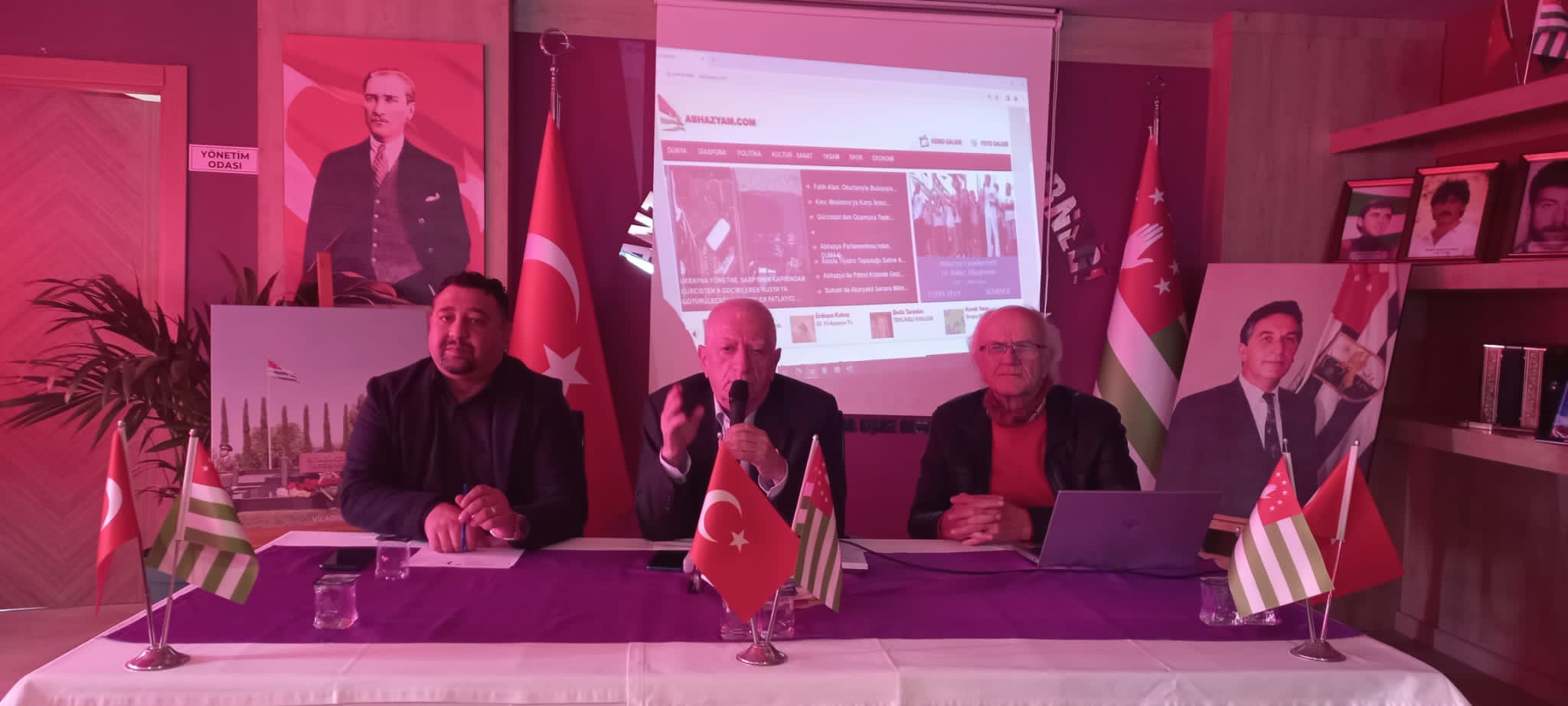 Fatih Atan Okurlarıyla Buluştu!