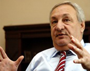 Bagapş; Demiryolu ve liman onarımı