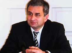 Abhazya Muhalefeti Eleştiriyor
