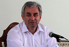 Hadjimba Parlamento Başkanı?
