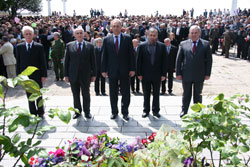 9 Mayıs Törenlerle Kutlandı 