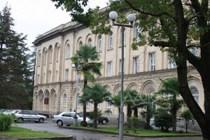 Abhazya Parlamentosu Çalışıyor