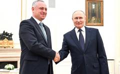 Vladimir Putin ve Badra Gunba, Kremlin’de Görüştü!